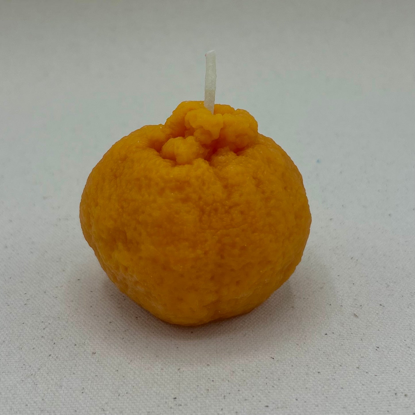 MANDARIN BEESWAX CANDLE