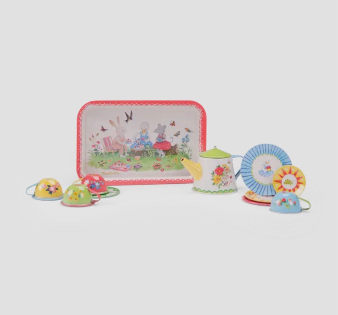 METAL TEA PARTY SET, THE BIG FAMILY